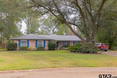 Welcome to this beautifully 3-bedroom, 2-bathroom home that on Princedale Golf Club in Texas - for sale on GolfHomes.com, golf home, golf lot