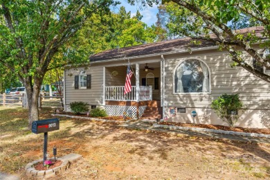 Lake Life is calling. This beautifully updated 3 bed, 2 bath on Tega Cay Golf Club in South Carolina - for sale on GolfHomes.com, golf home, golf lot