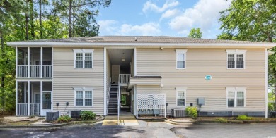 Enjoy easy coastal living in this beautifully updated 2-bedroom on Indian Wells Golf Course in South Carolina - for sale on GolfHomes.com, golf home, golf lot