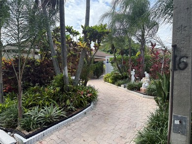 Well maintained and very spacious 3/2.5 townhome in Woodmont on  in Florida - for sale on GolfHomes.com, golf home, golf lot