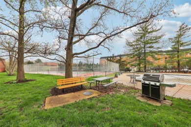 Wow! Beautifully renovated, spacious condo in the heart of Creve on Creve Coeur Golf Course in Missouri - for sale on GolfHomes.com, golf home, golf lot