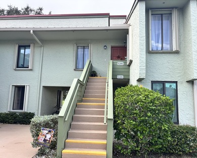 Sheer Elegance. Beautifully renovated 3-BEDROOM, END-UNIT condo on Miles Grant Country Club in Florida - for sale on GolfHomes.com, golf home, golf lot