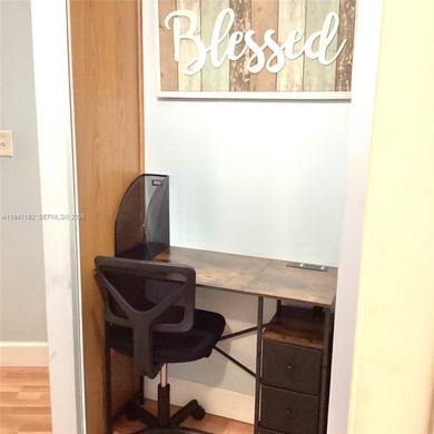 Did I say Penthouse???!!!

La Creme de la creme!!! Love where on Hollybrook Golf and Tennis Club  in Florida - for sale on GolfHomes.com, golf home, golf lot