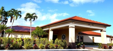 Sheer Elegance. Beautifully renovated 3-BEDROOM, END-UNIT condo on Miles Grant Country Club in Florida - for sale on GolfHomes.com, golf home, golf lot