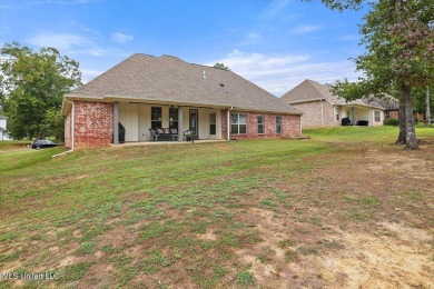 GERMANTOWN SCHOOL DISTRICT!  Spacious Open Plan! Formal Dining on Colonial Country Club Deerfield in Mississippi - for sale on GolfHomes.com, golf home, golf lot