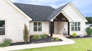 Welcome to this stunning home located in the highly sought-after on Oak Hurst Golf Course in Texas - for sale on GolfHomes.com, golf home, golf lot