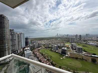 Luxury Apartment with Panoramic Views in Solana Santa Maria

 on  in  - for sale on GolfHomes.com, golf home, golf lot