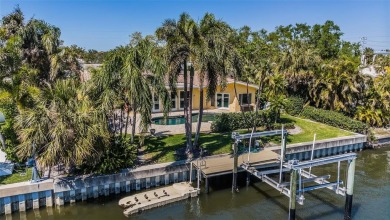 Boater's paradise awaits - Opportunity abounds at this on The Renaisssance Vinoy Golf Club in Florida - for sale on GolfHomes.com, golf home, golf lot