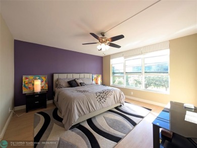 Beautifully updated and furnished, large 2 bedroom condominium on Palm-Aire Country Club and Resort - The Oaks in Florida - for sale on GolfHomes.com, golf home, golf lot