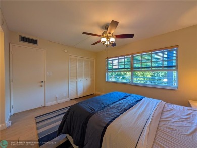 Beautifully updated and furnished, large 2 bedroom condominium on Palm-Aire Country Club and Resort - The Oaks in Florida - for sale on GolfHomes.com, golf home, golf lot