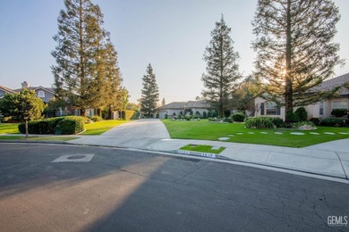 Beautiful Golf course home in The Greens at Seven Oaks. Home on Seven Oaks Country Club in California - for sale on GolfHomes.com, golf home, golf lot