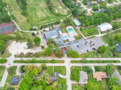 Move-in ready and full of thoughtful upgrades, this 3-bed on Pinewood Country Club in Louisiana - for sale on GolfHomes.com, golf home, golf lot