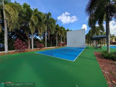 Beautifully updated and furnished, large 2 bedroom condominium on Palm-Aire Country Club and Resort - The Oaks in Florida - for sale on GolfHomes.com, golf home, golf lot