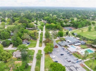 Move-in ready and full of thoughtful upgrades, this 3-bed on Pinewood Country Club in Louisiana - for sale on GolfHomes.com, golf home, golf lot