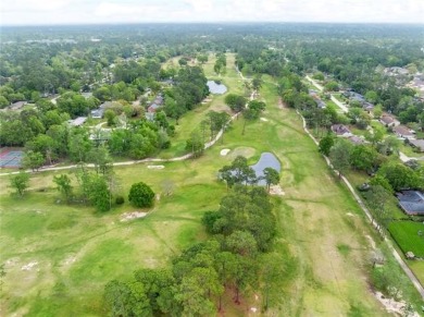 Move-in ready and full of thoughtful upgrades, this 3-bed on Pinewood Country Club in Louisiana - for sale on GolfHomes.com, golf home, golf lot