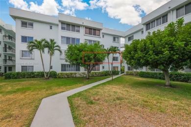 Discover this amazing opportunity in Lake Worth! This spacious on Poinciana Golf Club in Florida - for sale on GolfHomes.com, golf home, golf lot