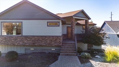 Nestled in the desirable Eagle Crest Resort community, 1940 on Eagle Crest Golf Resort - Resort Course in Oregon - for sale on GolfHomes.com, golf home, golf lot