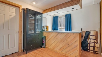 This isn't a getaway. It's a ''get-here-now!'' Move-in ready on Thornhurst Country Club in Pennsylvania - for sale on GolfHomes.com, golf home, golf lot