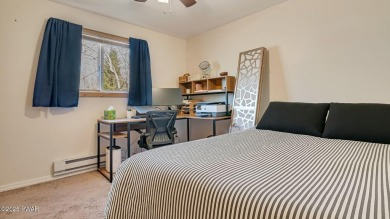 This isn't a getaway. It's a ''get-here-now!'' Move-in ready on Thornhurst Country Club in Pennsylvania - for sale on GolfHomes.com, golf home, golf lot