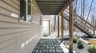 This isn't a getaway. It's a ''get-here-now!'' Move-in ready on Thornhurst Country Club in Pennsylvania - for sale on GolfHomes.com, golf home, golf lot