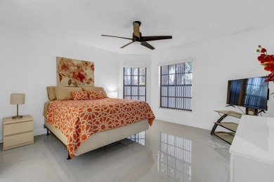 *Newer Roof**Lake View**Pool*--Welcome to Aberdeen! A state of on Aberdeen Golf and Country Club in Florida - for sale on GolfHomes.com, golf home, golf lot