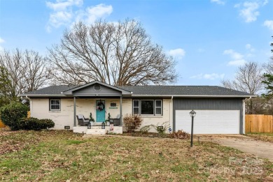 Welcome to 1535 Rolling Meadow! This stunning brick ranch is on Gastonia Municipal Golf Course in North Carolina - for sale on GolfHomes.com, golf home, golf lot