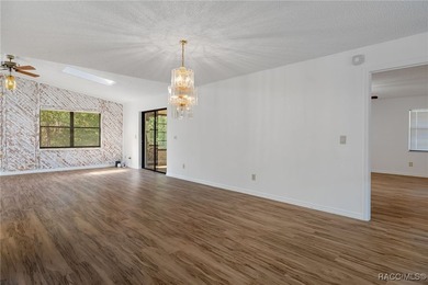 Don't miss this exceptional two-bedroom, two-bath extra-large on Sugarmill Woods Golf and Country Club in Florida - for sale on GolfHomes.com, golf home, golf lot