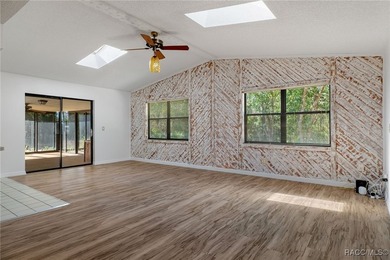 Don't miss this exceptional two-bedroom, two-bath extra-large on Sugarmill Woods Golf and Country Club in Florida - for sale on GolfHomes.com, golf home, golf lot