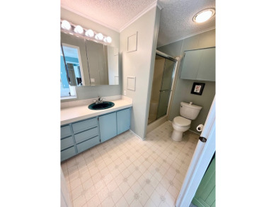 Spacious 2 bed, 2 bath home with open floor plan.Large master on Pine Lakes Country Club in Florida - for sale on GolfHomes.com, golf home, golf lot