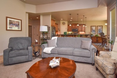 Fantastic Bloomington Country Club home on delightfully on Bloomington Country Club in Utah - for sale on GolfHomes.com, golf home, golf lot