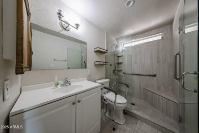 Great opportunity to own in Sun Lakes. Three bedroom two bath on Sun Lakes Country Club in Arizona - for sale on GolfHomes.com, golf home, golf lot