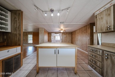 Great opportunity to own in Sun Lakes. Three bedroom two bath on Sun Lakes Country Club in Arizona - for sale on GolfHomes.com, golf home, golf lot