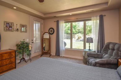 Fantastic Bloomington Country Club home on delightfully on Bloomington Country Club in Utah - for sale on GolfHomes.com, golf home, golf lot