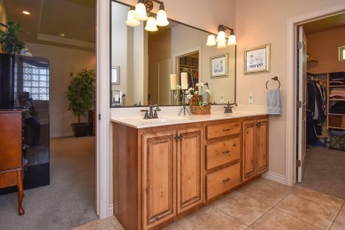 Fantastic Bloomington Country Club home on delightfully on Bloomington Country Club in Utah - for sale on GolfHomes.com, golf home, golf lot