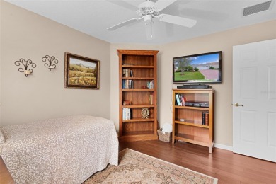 ~NO BOND~ ~Roof 2020~ ~HVAC 2017~ ~HOT WATER HEATER 2015~ on The Links of Spruce Creek in Florida - for sale on GolfHomes.com, golf home, golf lot