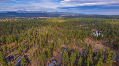 Stunning level homesite in the sought after Mirror Rock on Sunriver Caldera Springs Golf Course in Oregon - for sale on GolfHomes.com, golf home, golf lot