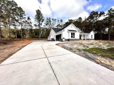 The BERKLEY III plan built by Pierwood Construction is a on Midland Valley Country Club in South Carolina - for sale on GolfHomes.com, golf home, golf lot