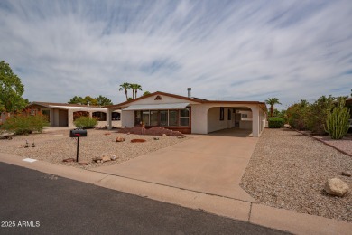 Nicely maintained home. Vinyl plank flooring in entry, kitchen on Oakwood Golf Club  in Arizona - for sale on GolfHomes.com, golf home, golf lot