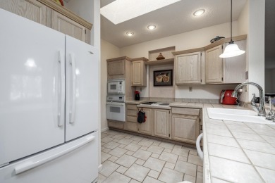 2 Dominar Place - ideally located between Balboa and Coronado on Balboa Golf Course in Arkansas - for sale on GolfHomes.com, golf home, golf lot