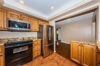 One or more photo(s) has been virtually staged. Welcome to on Mainlands Golf Club in Florida - for sale on GolfHomes.com, golf home, golf lot