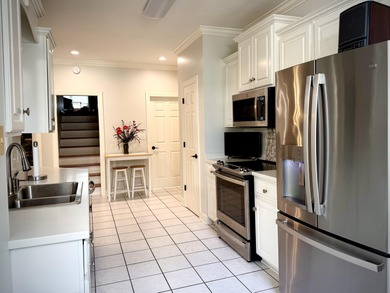 Embrace a carefree lifestyle in Reflections at Houndslake! This on Houndslake Country Club in South Carolina - for sale on GolfHomes.com, golf home, golf lot