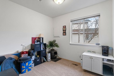 Built in 2007, this well-maintained duplex delivers the perfect on Indian Canyon Golf Course in Washington - for sale on GolfHomes.com, golf home, golf lot