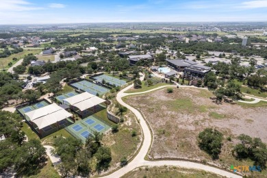 Luxurious 2-story condo in the highly sought-after Kissing Tree on Kissing Tree Golf Club in Texas - for sale on GolfHomes.com, golf home, golf lot