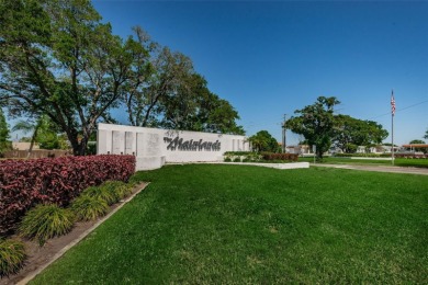 One or more photo(s) has been virtually staged. Welcome to on Mainlands Golf Club in Florida - for sale on GolfHomes.com, golf home, golf lot