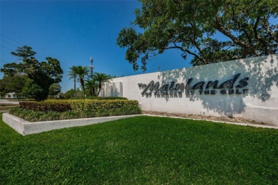 One or more photo(s) has been virtually staged. Welcome to on Mainlands Golf Club in Florida - for sale on GolfHomes.com, golf home, golf lot