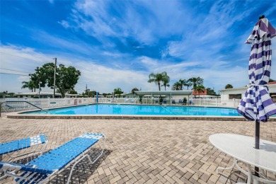 One or more photo(s) has been virtually staged. Welcome to on Mainlands Golf Club in Florida - for sale on GolfHomes.com, golf home, golf lot