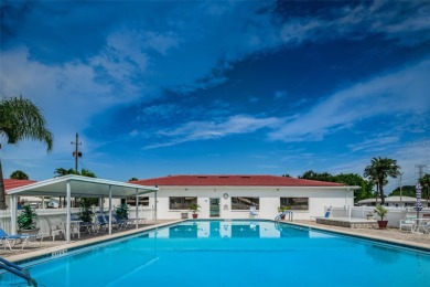 One or more photo(s) has been virtually staged. Welcome to on Mainlands Golf Club in Florida - for sale on GolfHomes.com, golf home, golf lot