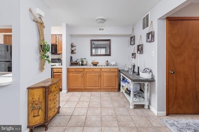 New to the market is this charming first-floor condo in the on Ron Jaworskis Valleybrook Golf Course in New Jersey - for sale on GolfHomes.com, golf home, golf lot