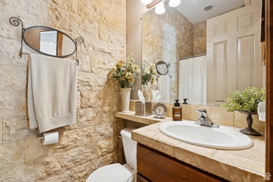 Welcome to this spacious rambler across from Alpine Country Club on Alpine Country Club in Utah - for sale on GolfHomes.com, golf home, golf lot