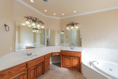 MOTIVATED SELLER! FABULOUS UPDATED 4/3.5/3 Home on Cul-de-Sac in on La Paloma Golf Club in Texas - for sale on GolfHomes.com, golf home, golf lot